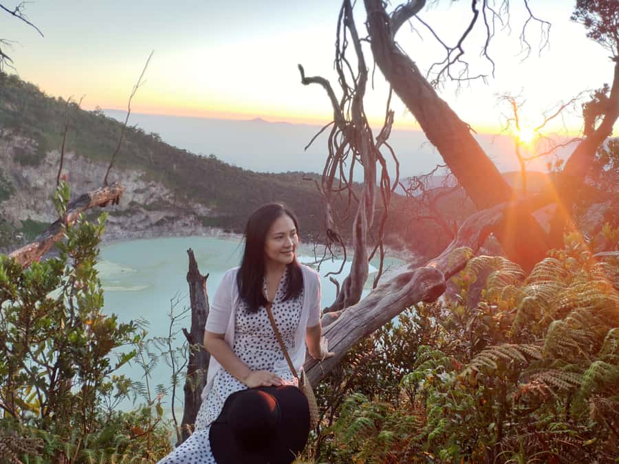 Sunrise Sunan Ibu,Kawah Putih,Volcano,Tea factory,Hot spring - Kawah Putih crater time: volcanic scenery and the mud bath moment