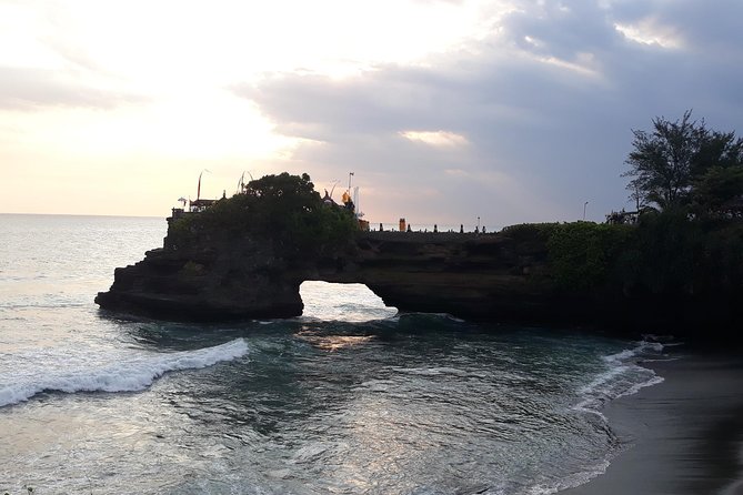Sunset at Tanah Lot Temple and Spa Tour - Why the guide experience improves the whole day