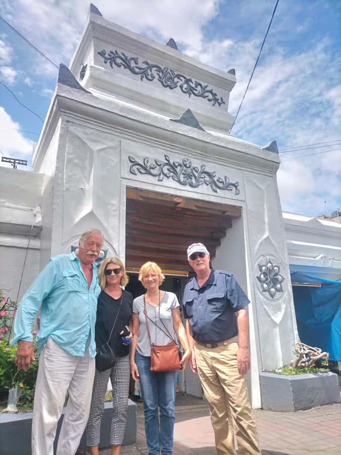 Surabaya Historiculture Private Day Tour - Why Surabaya Heritage Streets Feel Straightforward With a Private Guide