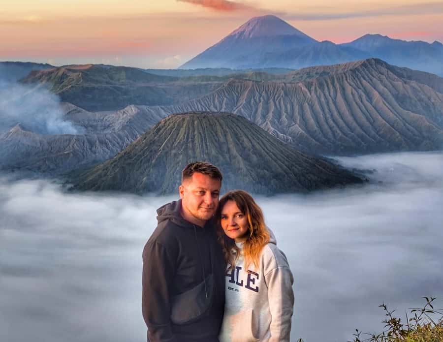 Surabaya: Mount Bromo Sunrise Shared Tour all Included - The 4WD jeep ride to Penanjakan or Kingong Hill