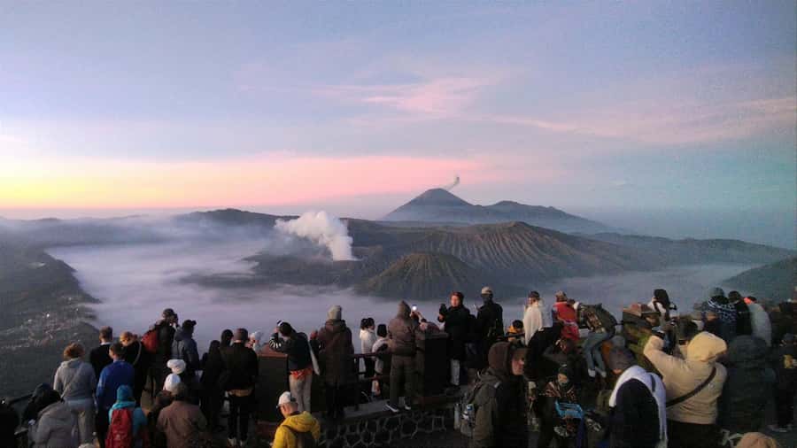 Surabaya or Malang : Bromo, Tumpaksewu waterfall in 2 days - Price of $230 per person: what you’re really paying for