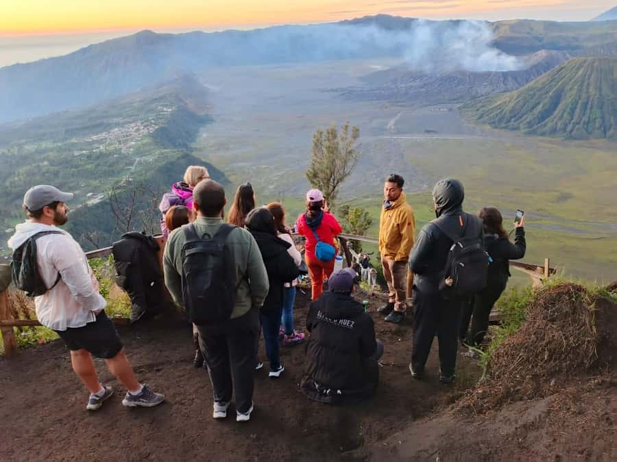 Surabaya or Malang: Mount Bromo Sunrise Share Guided Tour - Food: Coffee, Tea, and Javanese Breakfast When You Are Half Asleep