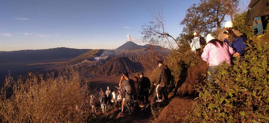 Surabaya or Malang: Tumpak Sewu Bromo & Ijen 3-Day Trip - Day 2: Bromo sunrise from 4WD jeeps, sea of sand, crater stairs