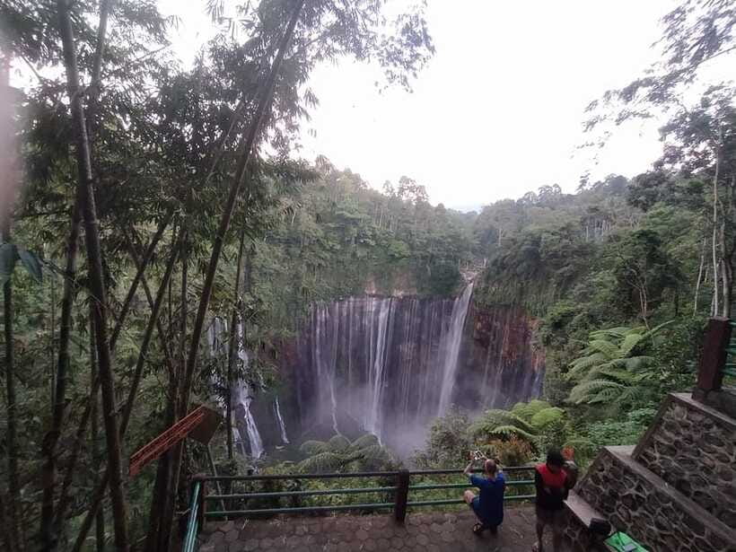 Surabaya or Malang: Tumpak Sewu Waterfall Share Guided Tour - Should You Book Tumpak Sewu with This Guided Small-Group Tour?