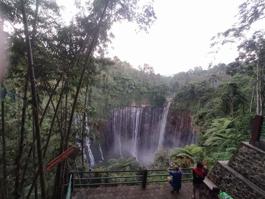 Surabaya or Malang: Tumpak Sewu Waterfall Share Guided Tour - Getting There: Surabaya or Malang Pickup, and a Full Day Schedule
