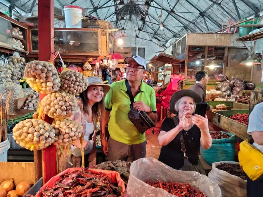 Surabaya Private Tour with Lunch - Arab Town, Temples, Mosques, and Old Landmarks: What You’ll See and Why It Matters