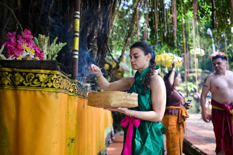 Taman Beji Griya Waterfall: Holy Bathing/Soul Retreat Ritual - Getting there smoothly: shared transfers and local drivers