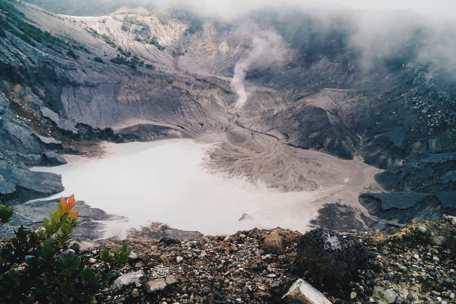 Tangkuban Perahu Crater Tour from Bandung - Tangkuban Perahu: three craters, steam, and the Domas egg moment