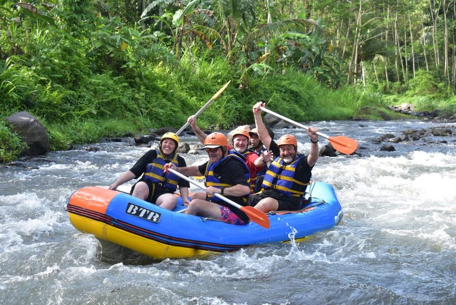 Telaga Waja: White Water Rafting with Lunch - Timing and Group Size: The 6-Hour Flow That Makes It Work