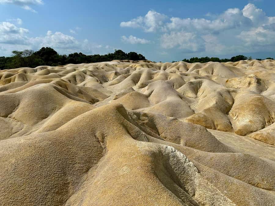 Teluk Sebong: Bintan Desert and Blue Lake Trip - Walking comfort and accessibility reality check