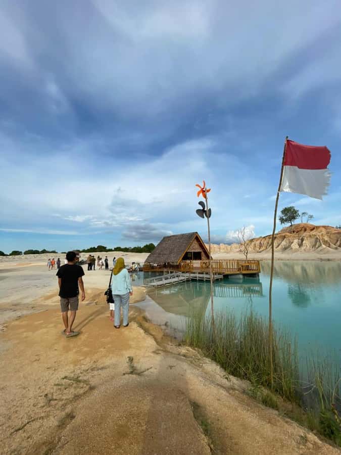 Teluk Sebong: Bintan Desert and Blue Lake Trip - Pickup from Lagoi hotels, plus Bandar Bentan Telani