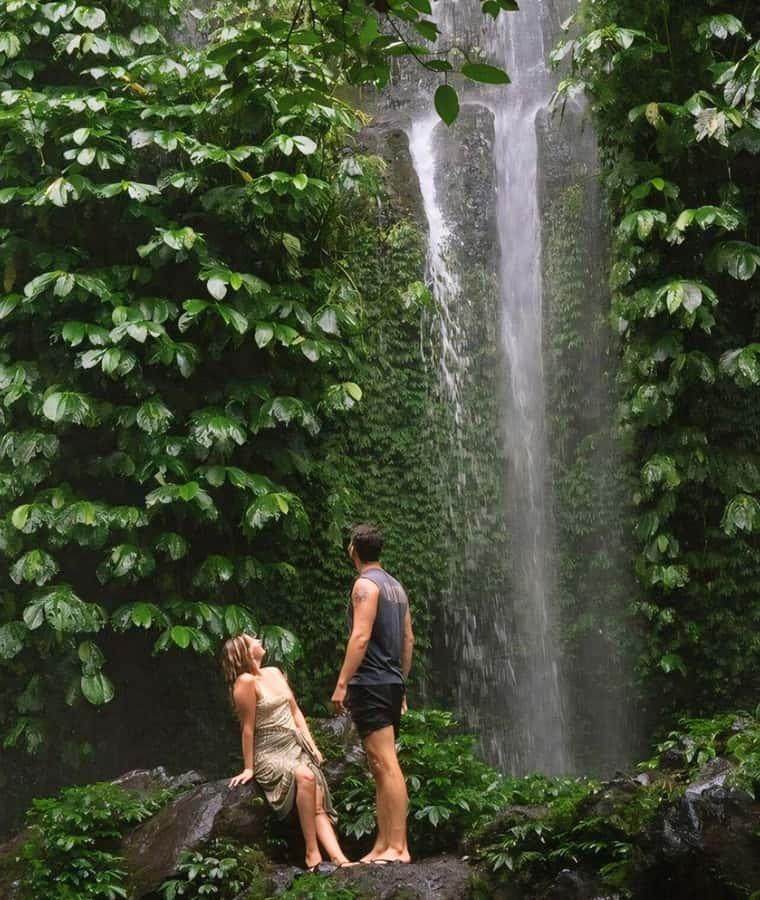 Tetebatu : Waterfall, Rice Fields & Monkey Forest Full day - Guides and drivers: what private really means here