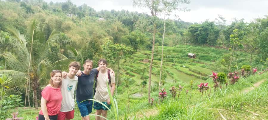 Tetebatu: Waterfalls, Spices, Rice Terrace, Monkey forest - Bamboo handicrafts: hands-on learning in a real workshop