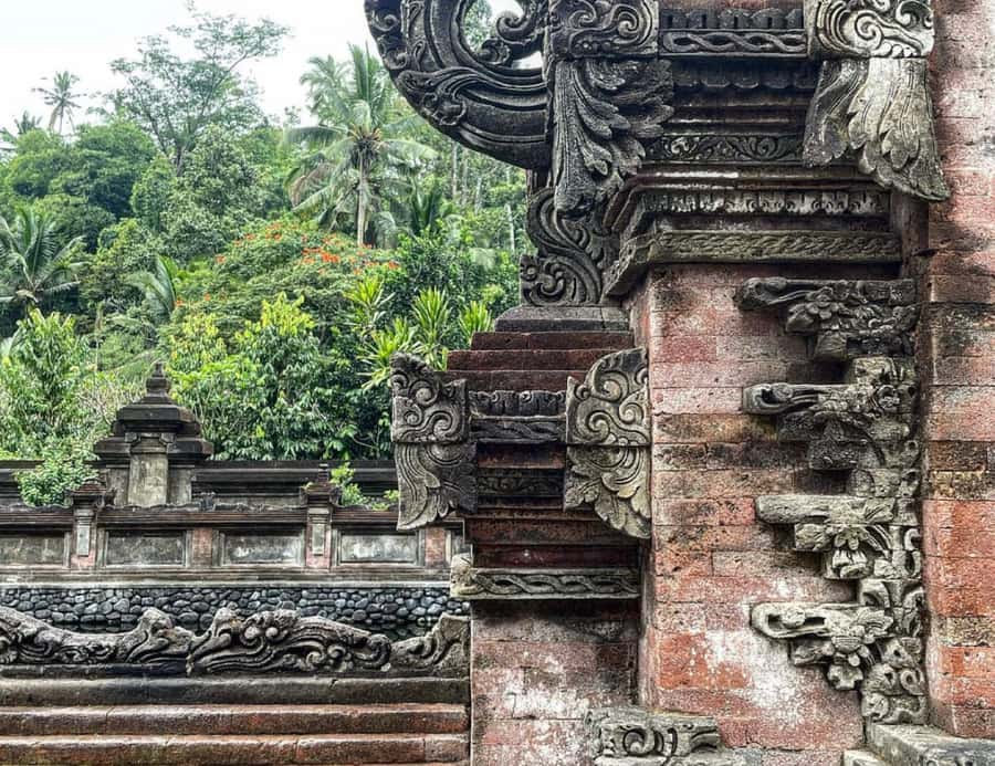 Tirta Empul: Temple Tour with Optional Spiritual Cleansing - The sacred pools, slippery stone, and how to stay respectful