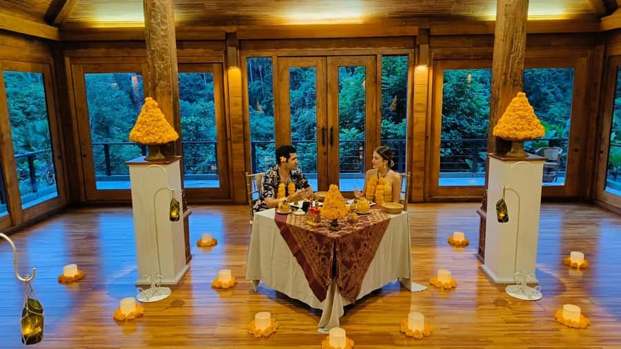 Ubud: Balinese Royal Dinner with Tropical Forest Views - Arrival and timing: the 10-minute window that keeps the magic on schedule