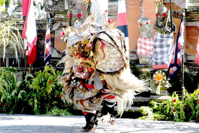Ubud: Barong Dance and Keris Cultural Dance Show Tickets - Getting There: Pickup Options From Ubud, Denpasar, Sanur, and Extra Cash Areas