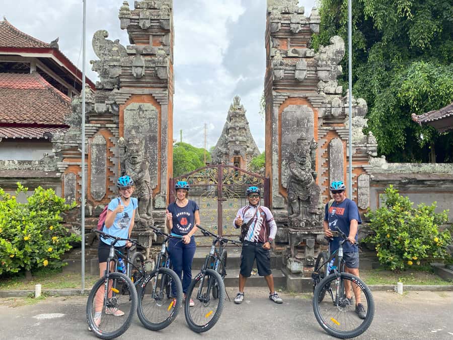 Ubud: Downhill Bike Tour with Rice Fields, Volcano and Meal - Price and value: $33 for a 6-hour private style Bali bike day