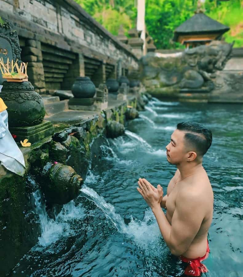 Ubud: Full-Day Rice Terrace, Monkey Forest & Waterfall - Tirta Empul Temple and purification rituals: where the day turns meaningful