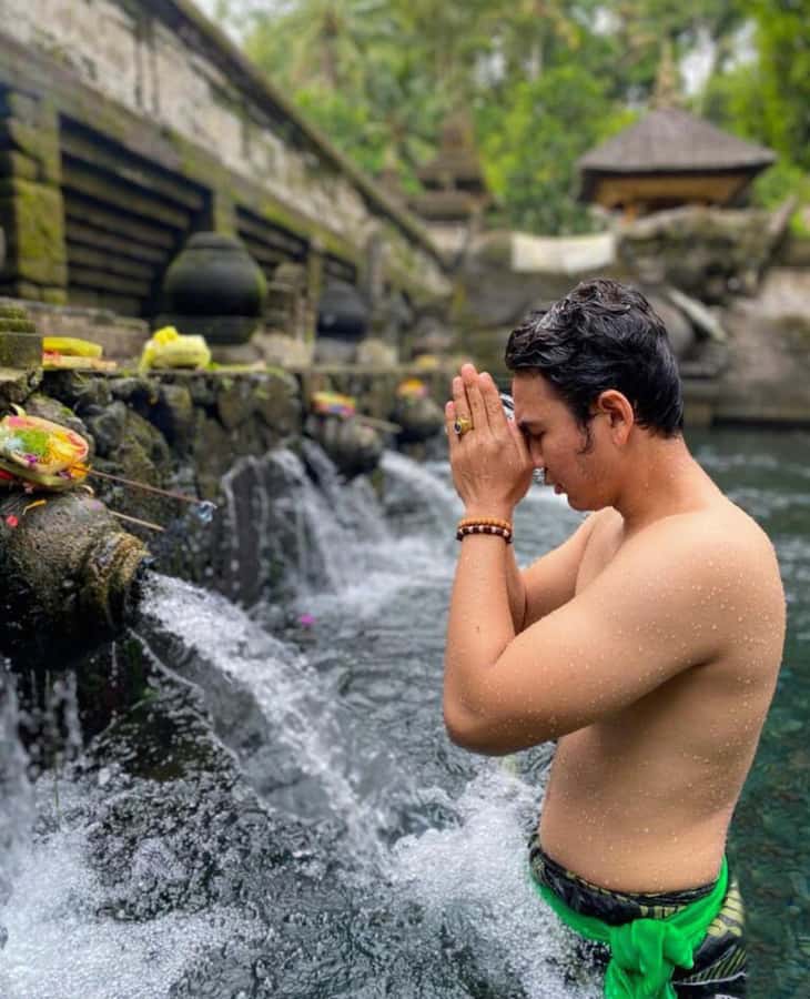 Ubud: Full-Day Rice Terrace, Monkey Forest & Waterfall - Segara Windhu Coffee Plantation: tasting local coffee and tea like a pro