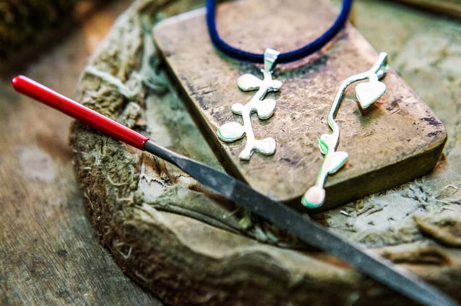 Ubud: Handcrafted Silver Jewelry Workshop - Meet Ayu at WS Art Studio, a quieter Ubud workshop