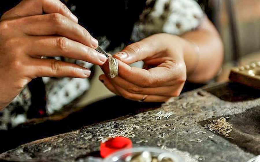 Ubud: Handcrafted Silver Jewelry Workshop - How your class runs, from idea to polished jewelry
