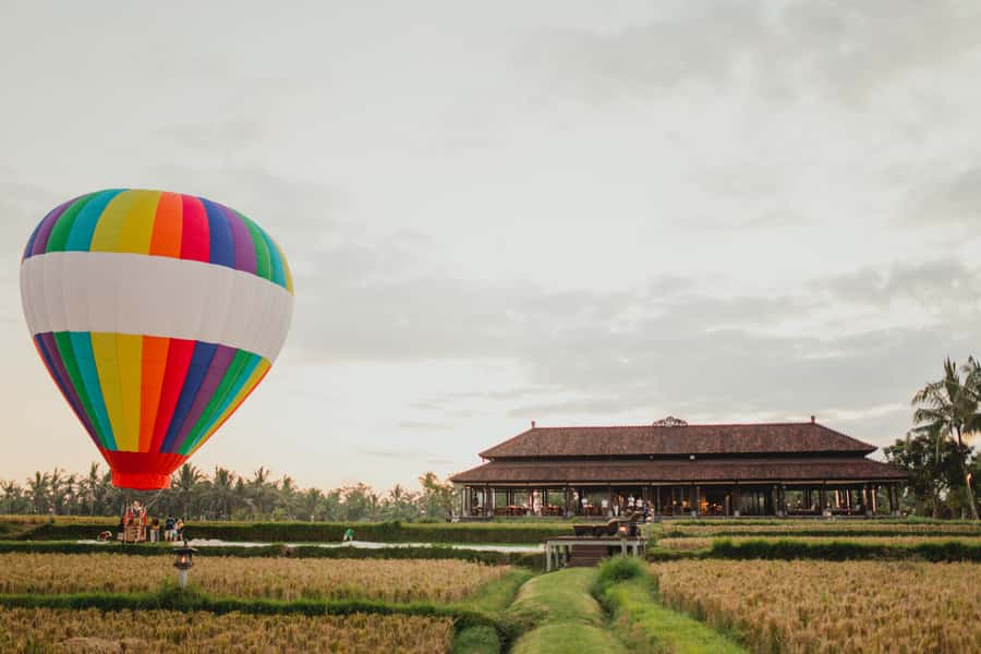 Ubud: Hot Air Balloon Experience - The tethered flight: what 7 to 10 minutes really feels like