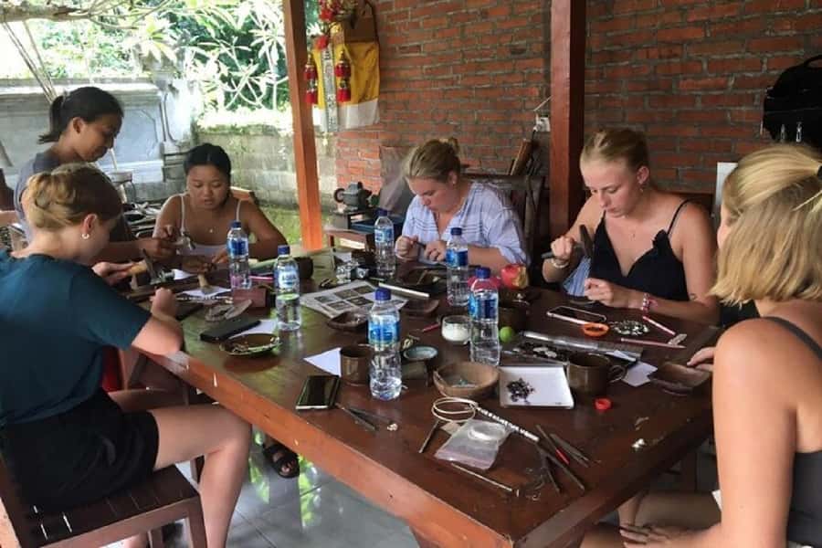 Ubud: Jewelry Making Class - Your 2 to 3 hour class flow in plain terms
