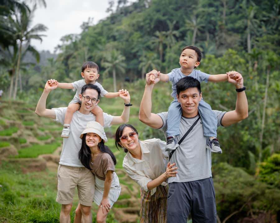 Ubud: Private Tour with Professional Photographer - Tibumana Waterfall: a walk that helps photos look real