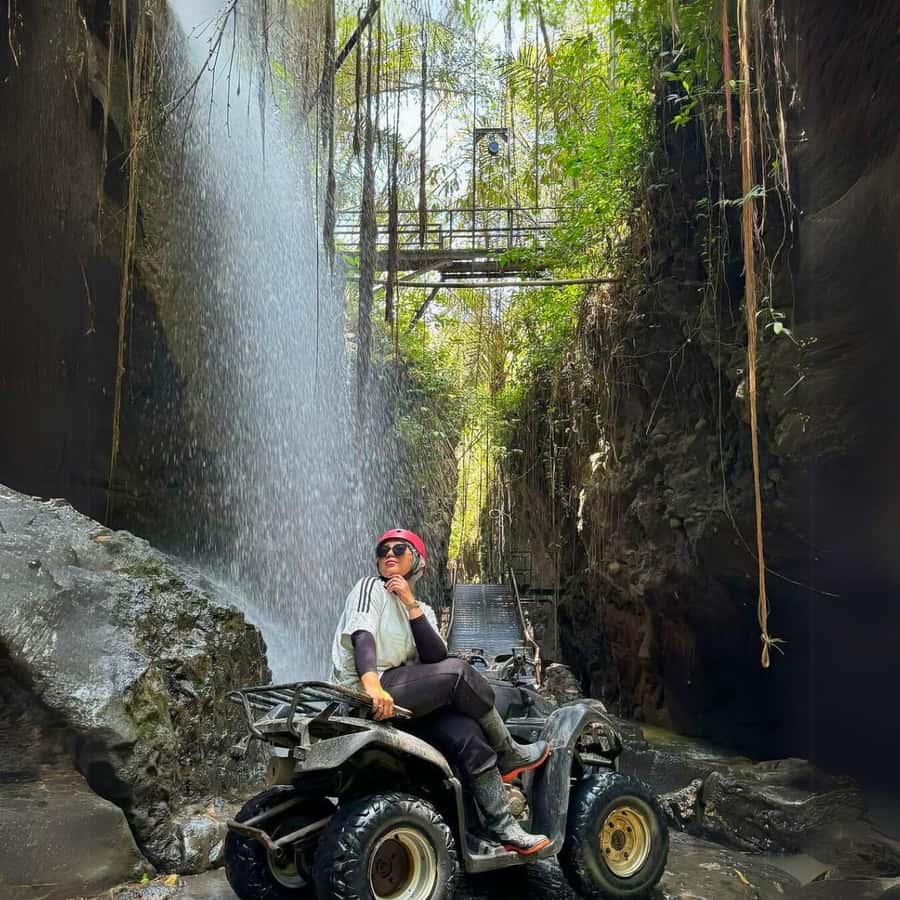 Ubud: Quad ATV Waterfalls & Barong Caves - Lunch break: what’s included and how to handle the wet gear
