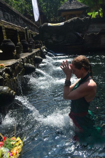 Ubud: Rice Terraces, Water Temple, & Waterfalls Private Tour - Tirta Empul Temple and Holy Spring Water: Quiet Focus
