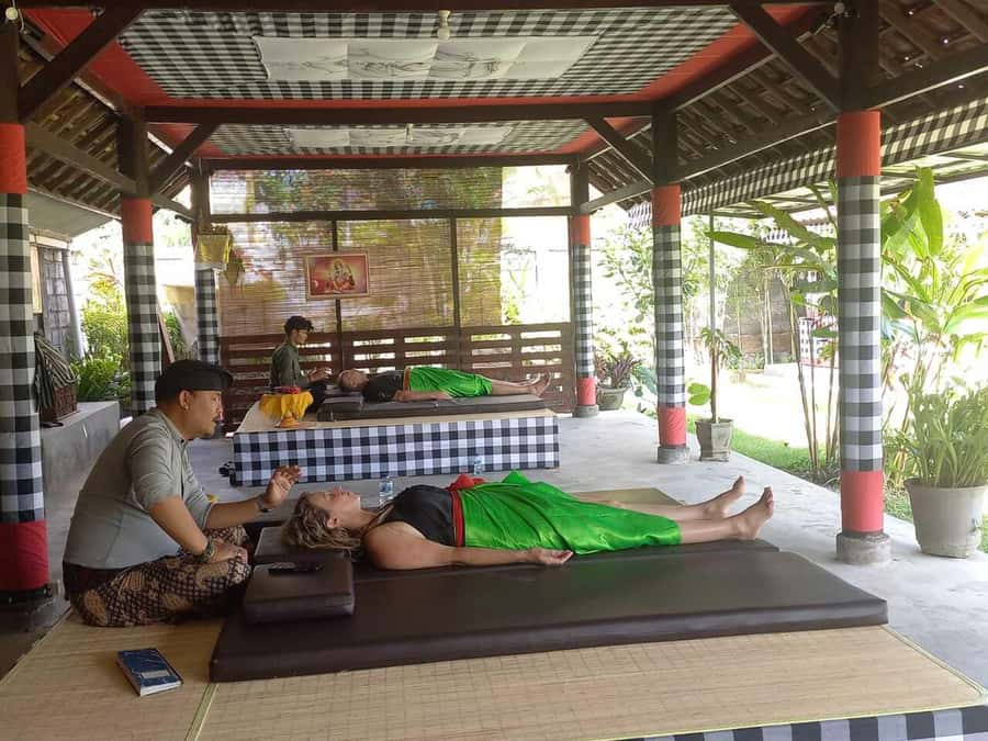 Ubud: Spiritual Cleansing, Palm Reading, & Trauma Healing - Trauma Healing, Meditation and Energy Work (Be Ready)