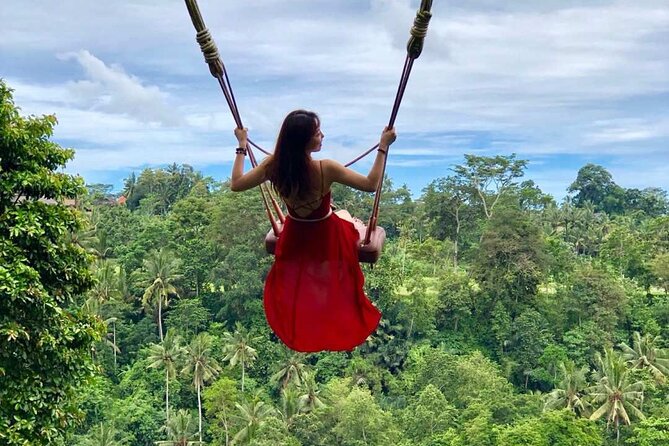 Ubud: Swing - Monkey Forest - Waterfall - Temple - Rice Terraces - Art Crafts - Tegenungan Waterfall: green jungle views with time to choose
