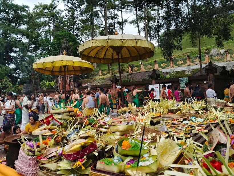 Ubud: Water Temple, Rice Terrace, and Waterfalls Tour - What to pack so the day stays enjoyable (not annoying)
