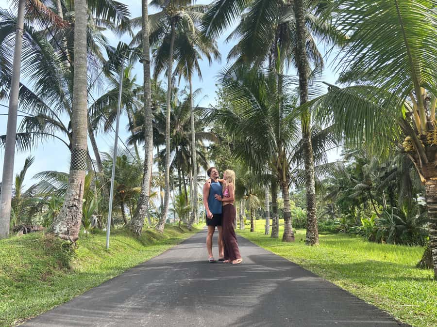 Ubud: Waterfalls, Water Temple & Rice Terraces Private Tour - Kanto Lampo Waterfall: popular photo stop, good break energy