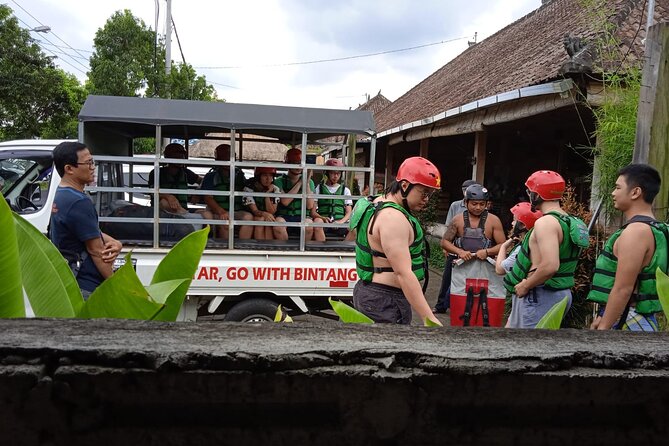 Ubud White Water Rafting on the Ayung River with Pickup & Lunch - Rain, photos, and what to bring so the day stays easy