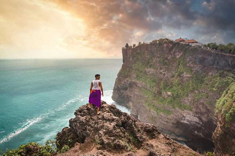 Uluwatu Sunset Temple - Kecak Dance Show & Seafood Dinner - FAQ