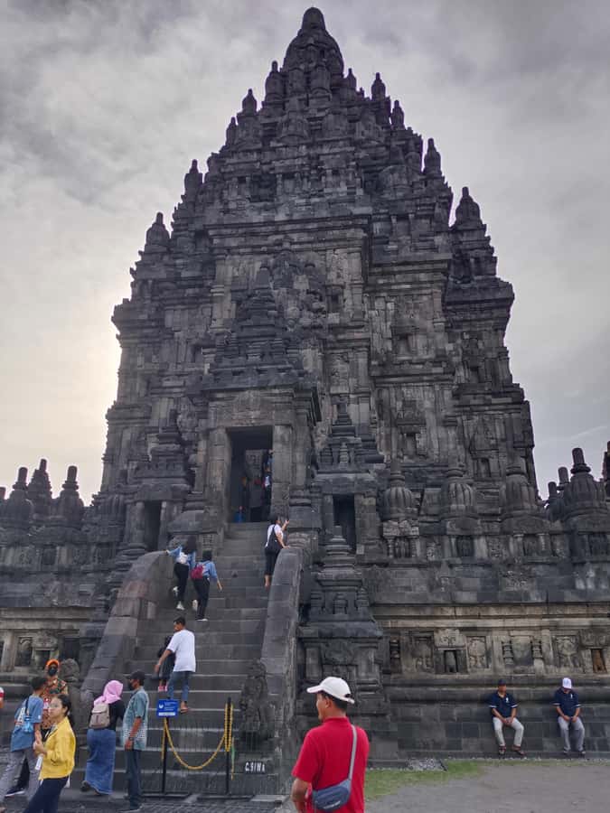 "Unveil the Secrets of Borobudur and Prambanan" - Tickets, skipping lines, and why the guide help matters more than you think