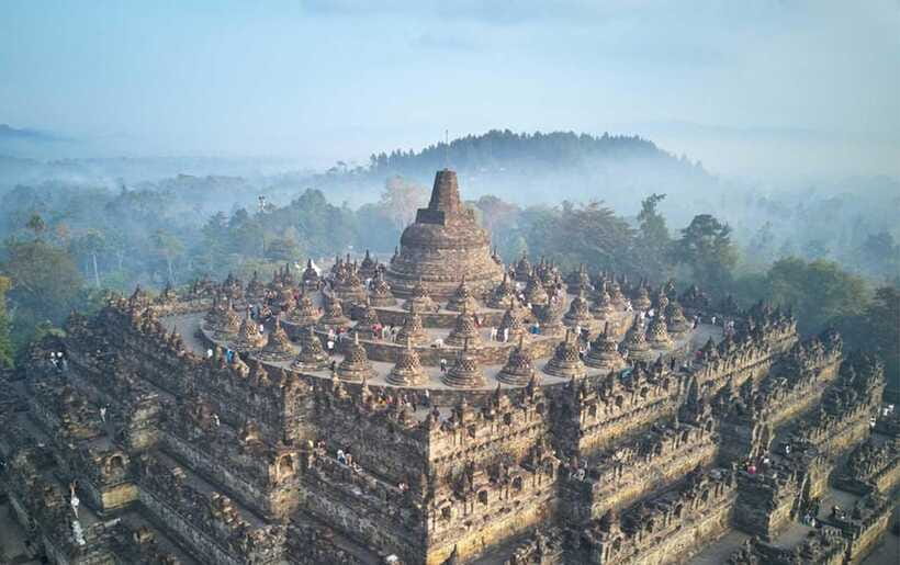 Yogyakarta: Borobudur 5-hour Tour with Climb-up & Transfers - Price and value for this Borobudur half-day