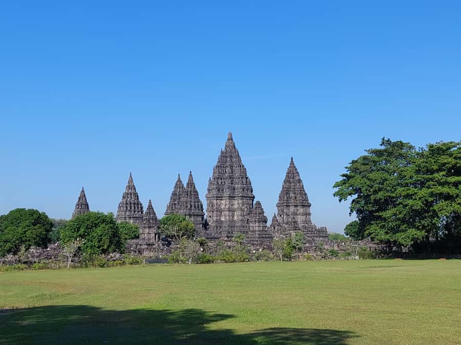 Yogyakarta: Borobudur and Prambanan Private Tour - What to bring, what to skip, and who should avoid this tour