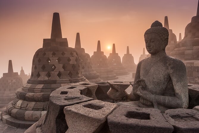 Yogyakarta: Borobudur (climb), Prambanan & Other Visit By Request - Driver, guidance, and safety: what to expect from the human side