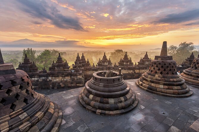 Yogyakarta: Borobudur (climb), Prambanan & Other Visit By Request - Borobudur climb: what the included summit ticket really means