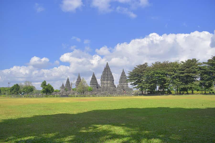 Yogyakarta: Borobudur Climb Top & Prambanan, Ticket Include - What is included, and what you will pay for yourself