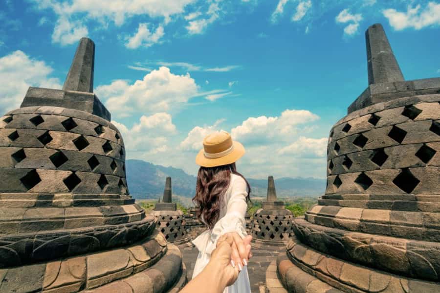 Yogyakarta: Borobudur Climb-up & Prambanan Temple Day Tour - Borobudur Climb-Up: What the World’s Biggest Buddhist Monument Teaches You