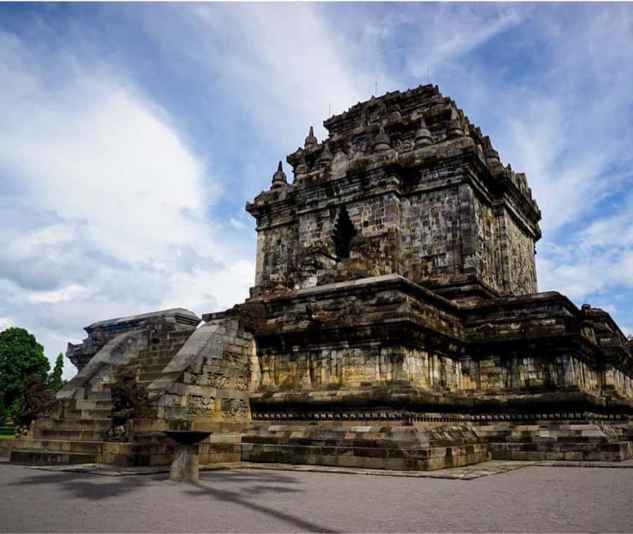 Yogyakarta: Borobudur & Prambanan Temple Tour with Tickets - Should You Book This Yogyakarta Temple Tour?
