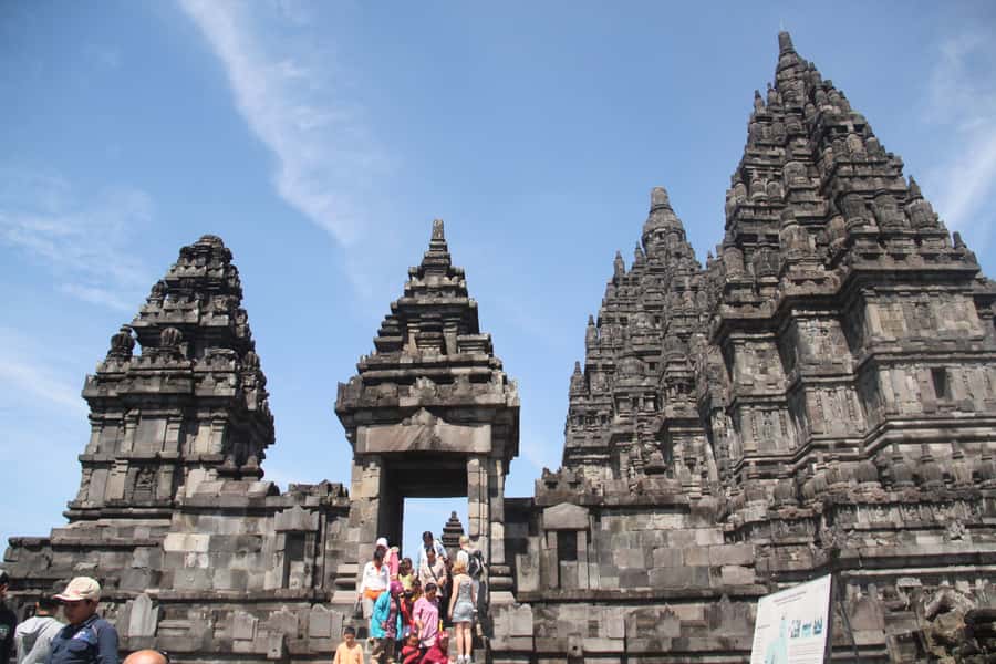 Yogyakarta: Borobudur Sunrise (Climb-up Assured) & Prambanan - Who this tour suits best, and who might want a different plan