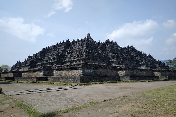 Yogyakarta: Borobudur Top Access & Prambanan Temple Private Tour - How the private setup really feels on the ground