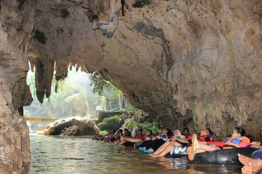 Yogyakarta: Jomblang Cave and Pindul Cave all inclusive Trip - Who this trip suits best (and who should think twice)