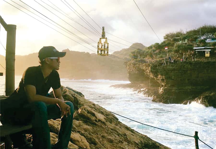 Yogyakarta: Jurang Tembelan, Pine Forest, and Timang Beach - Jurang Tembelan: When Clouds Become the Main Attraction