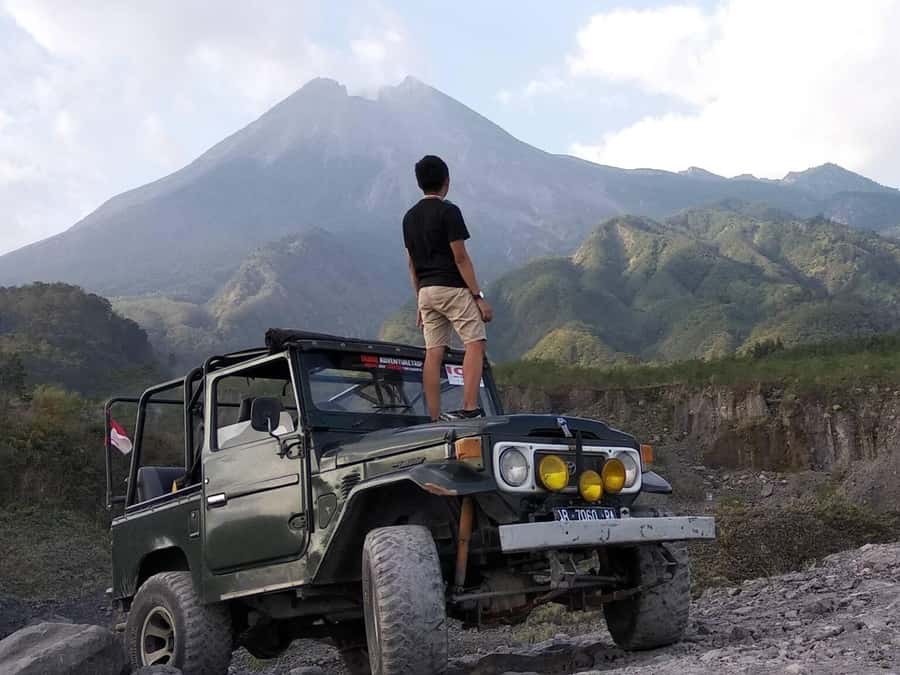 Yogyakarta: Mt. Merapi Sunrise, Jomblang & Pindul Cave Tour - Jomblang Cave: 59 Meters Down Into Heaven’s Light