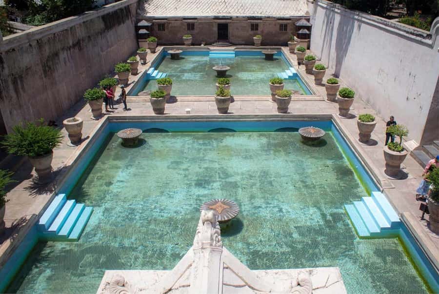 Yogyakarta: Private Customizable Guided Tour - Your Yogyakarta city route, palace, Water Castle, and the market areas